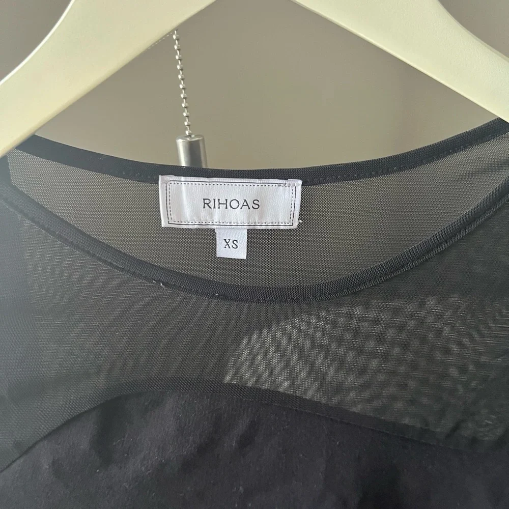 Elegant Black Sheer Top - Picture 3 of 5